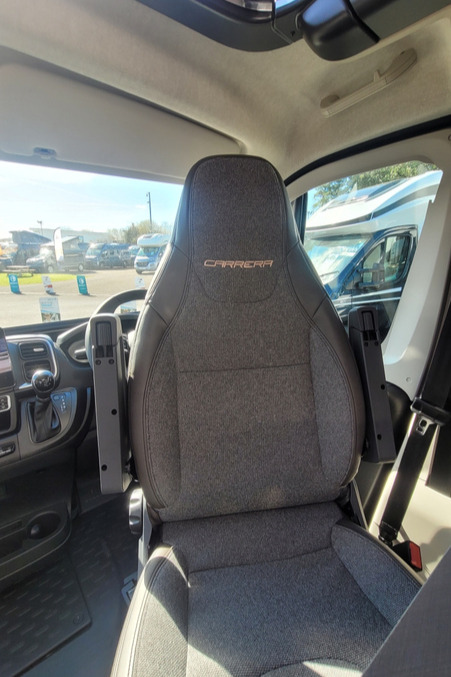 75CB6E 11 Swift Carrera194 SG070690