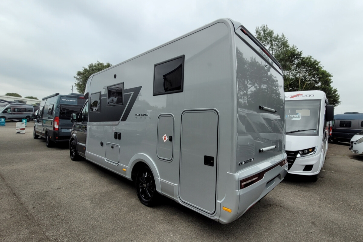 733302 04 Adria CompactMaxDL S9058201