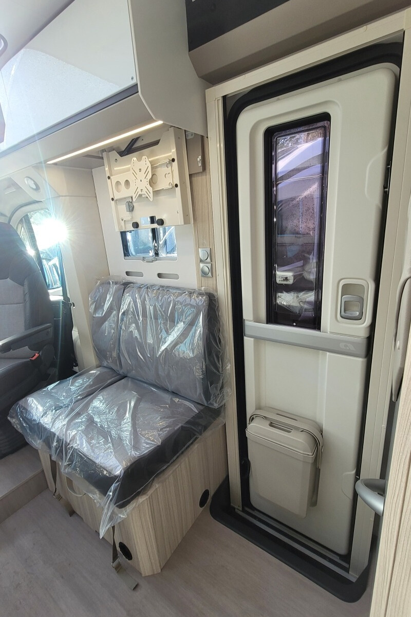 769CD2 15 Adria CompactSupremeDL SMC15818