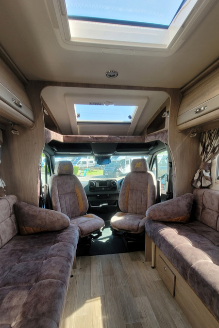 2C8FB3A 13 Autosleeper BurfordDuo CU23AHD