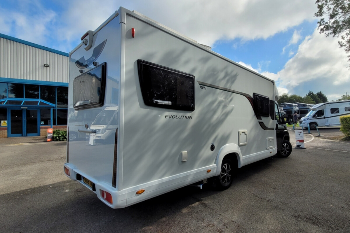75FFB6 04 Elddis Evolution196 FX68XAF