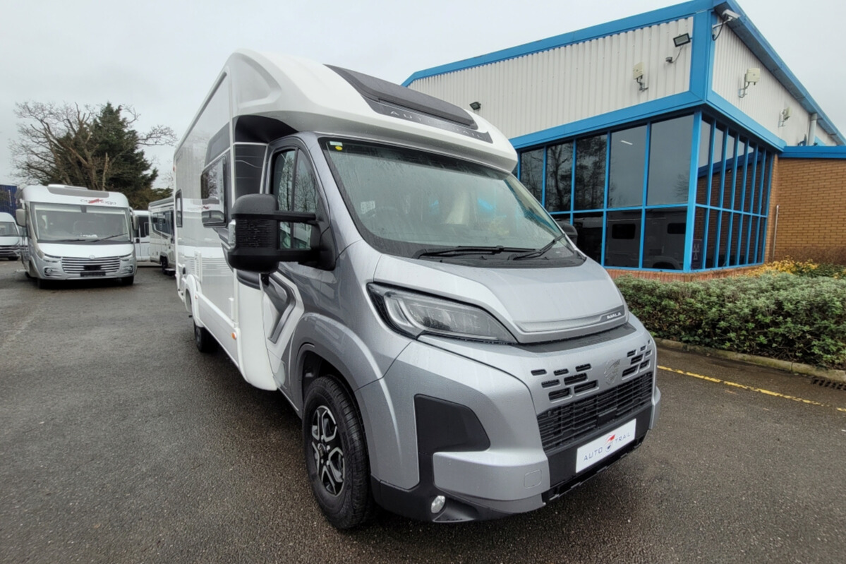 2931126 01 Autotrail Imala736 SMC16154