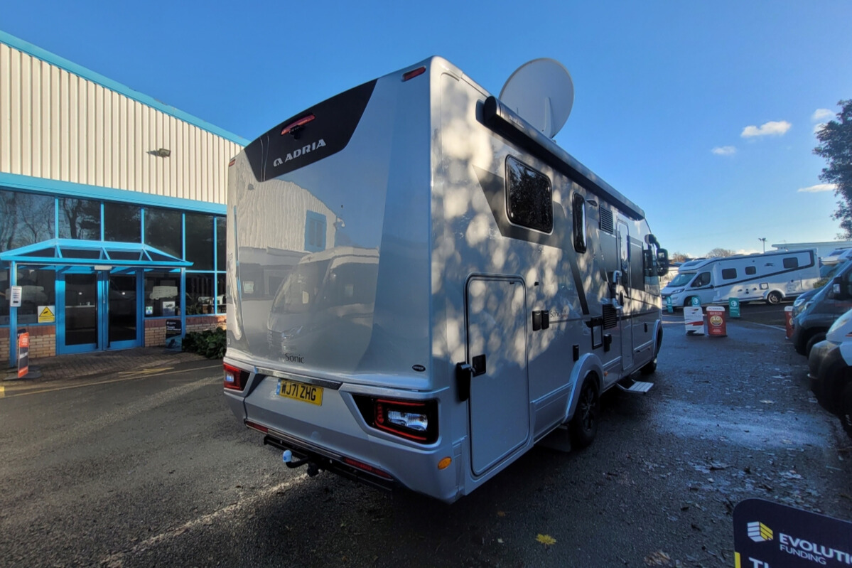 28930E2 04 Adria SonicSupreme710SL WJ71ZHG