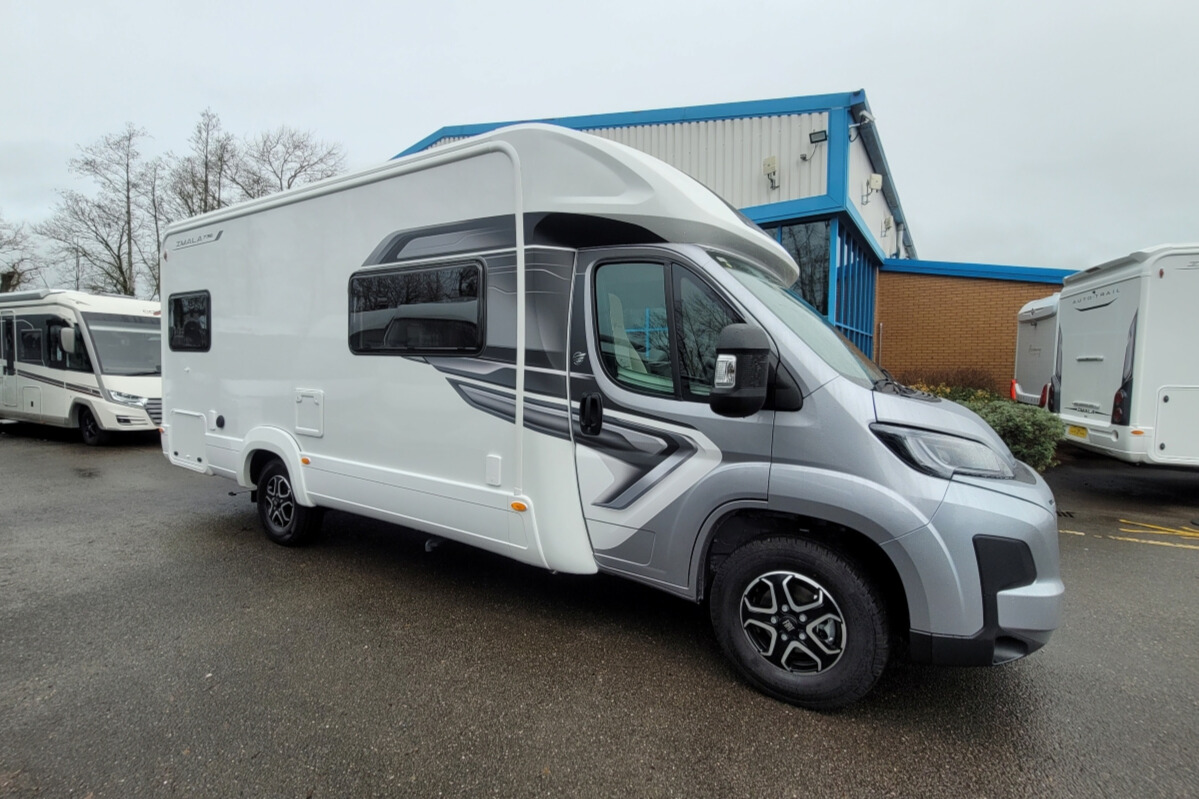 2931126 02 Autotrail Imala736 SMC16154