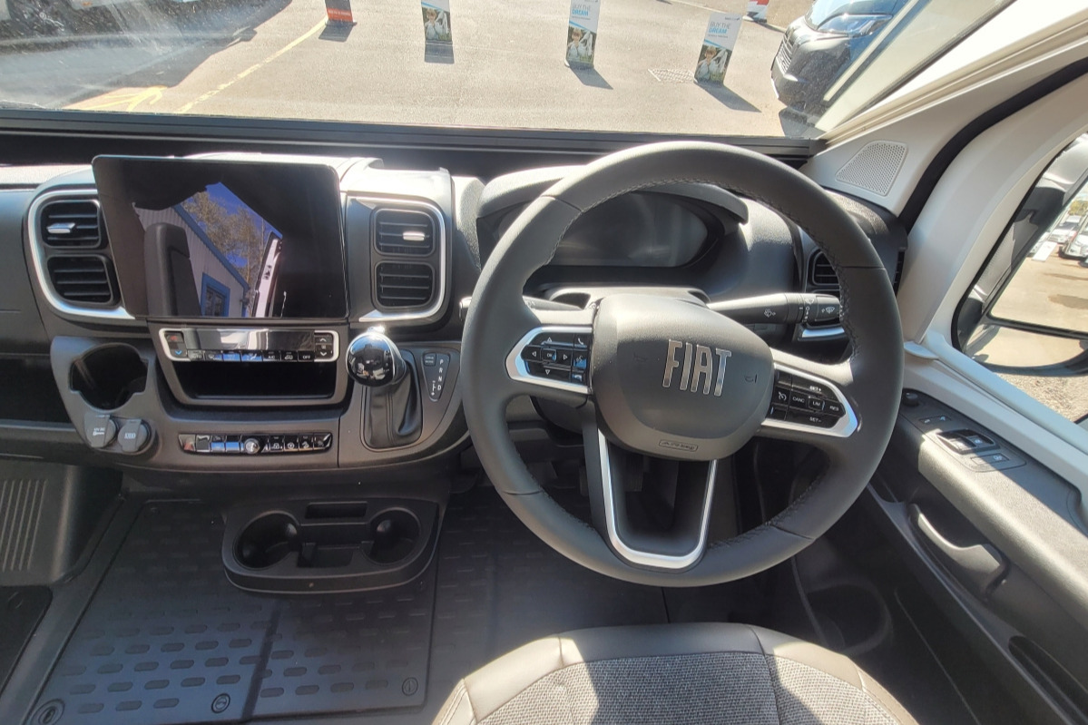 75CB6E 10 Swift Carrera194 SG070690