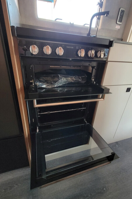 2BA1112 21 Autotrail Imala736G SMC21447