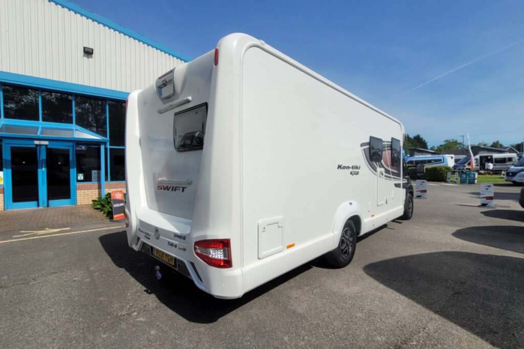 781F72 03 Swift KontikiSport584 VU21YGH
