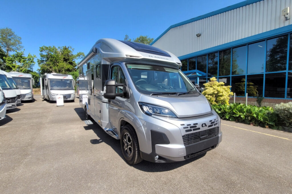 76B3C6_01-Adria-MatrixSupreme670DC-TMC45365.jpg