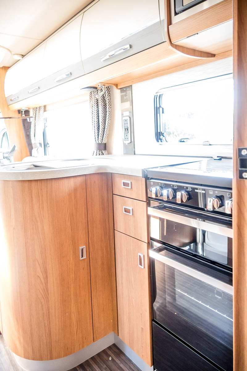 738C76 14 2019 Autotrail Comanche LC19YVV