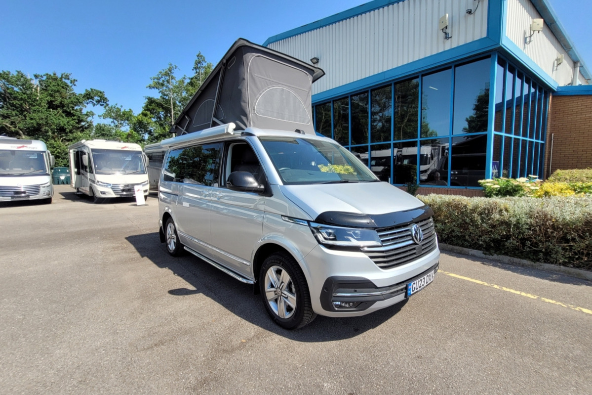 781946 01 Volkswagen CaliforniaOcean GU23DXV