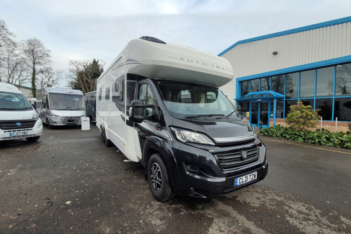 771366 01 Autotrail Comanche CL21TZW