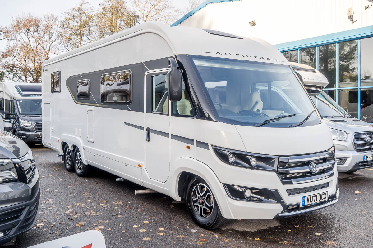 71C42E 01 2021 Autotrail GF88 VU71OCX