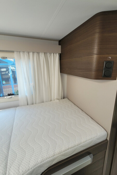 2B2DD42 22 Adria MatrixSupreme670DL WD24XRR