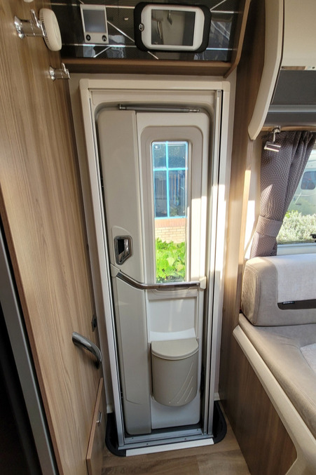 77E9E2 12 Swift KontikiSport574 DX70CPV