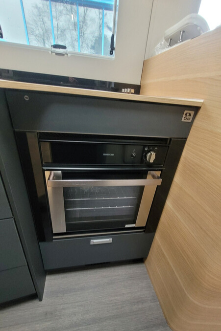 76B346 20 Adria Matrix670SL60thAnniversary SMC32149