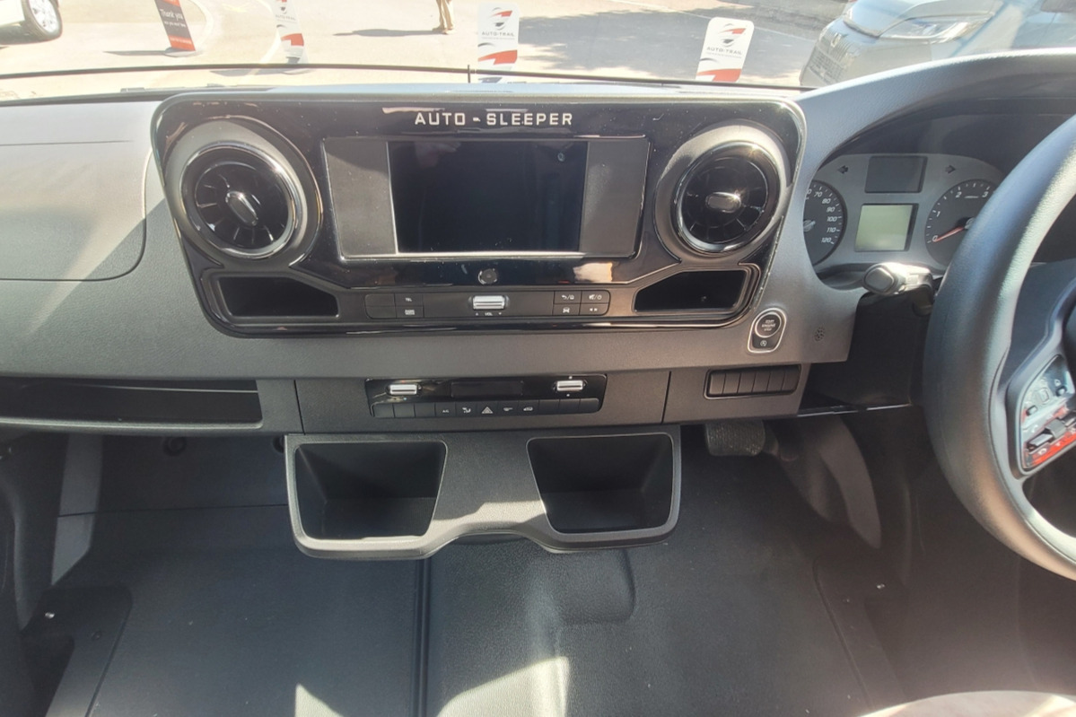 2C8FB3A 08 Autosleeper BurfordDuo CU23AHD