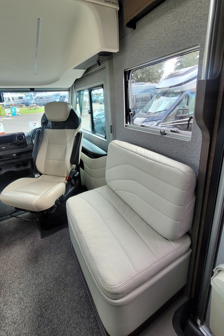 2CD74F6 11 Adria Supersonic 890LL CA23WFM