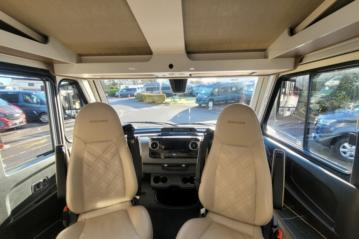 29490E6 11 Burstner EleganceI920G WR73VSY