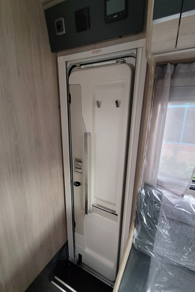 2B0846A 17 Autotrail ExpeditionC71 SMC15779