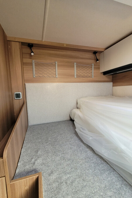 2BA1112 29 Autotrail Imala736G SMC21447