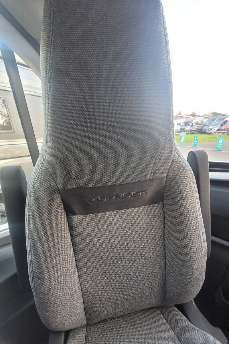 75D3F2 10 Swift Voyager584 SG39870