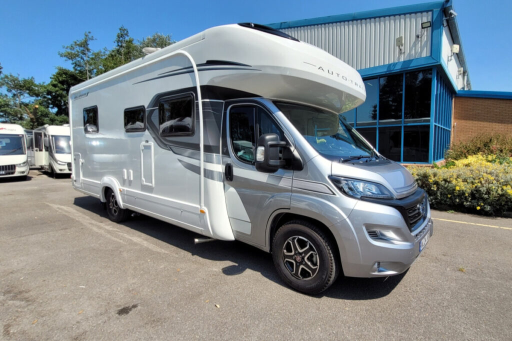 1F71202 03 Autotrail Delaware WJ24VGM