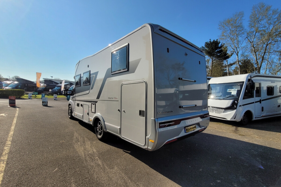 2B2DD42 03 Adria MatrixSupreme670DL WD24XRR