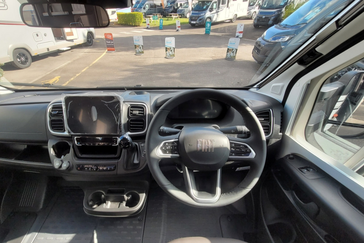76B3CA 08 Adria CoralSupreme670DC TMC48864