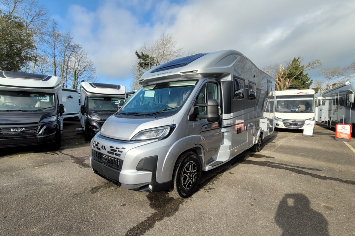 76B37E 07 Adria MatrixSupreme670DL TMC33757