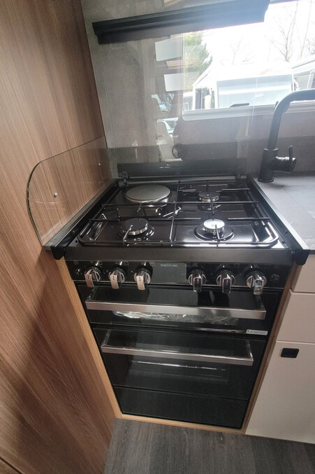 2B0849E 17 Autotrail Imala615 SMC11410