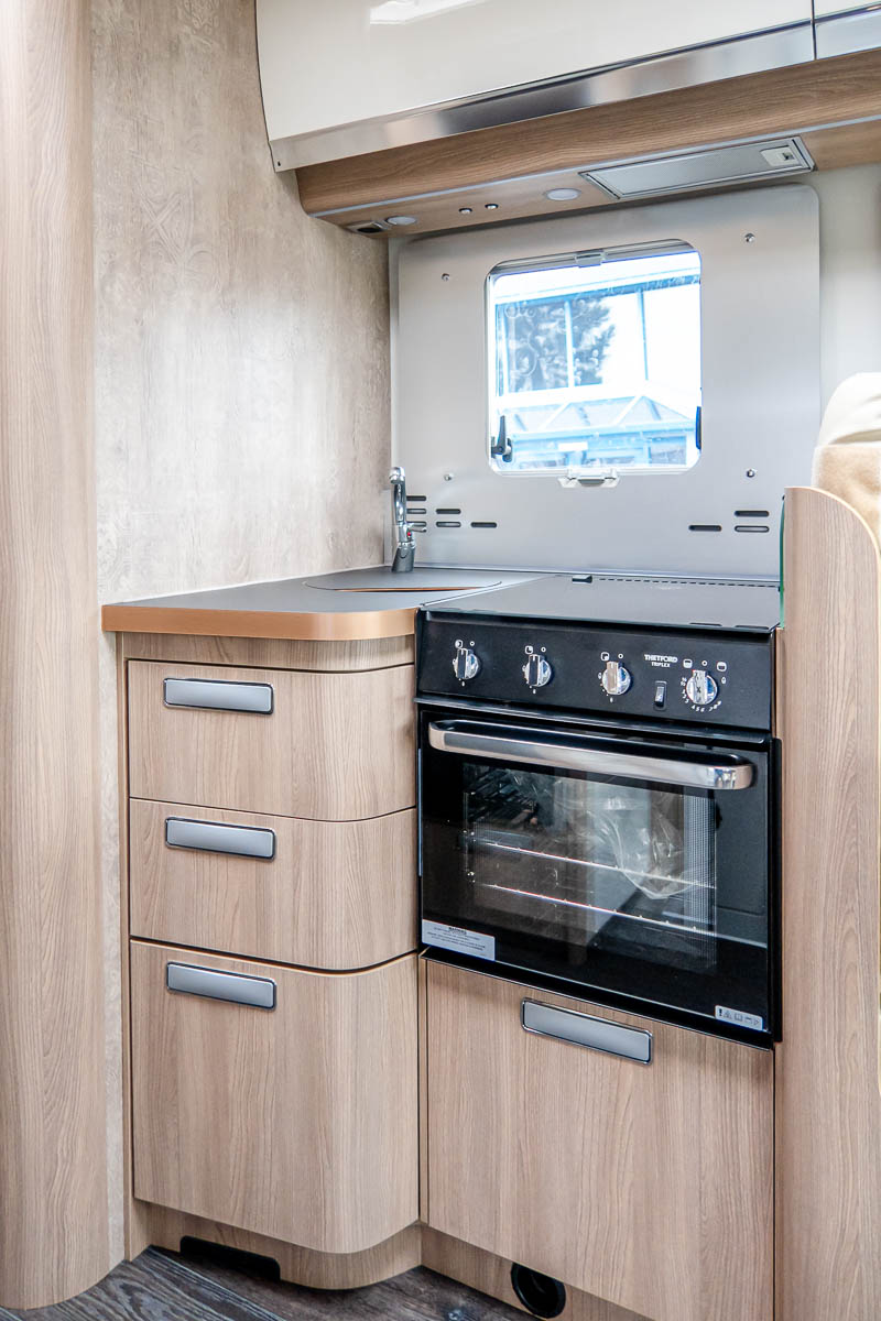 6CC8BE 16 2024 Laika Ecovip4112DS ZFA25000002X97958
