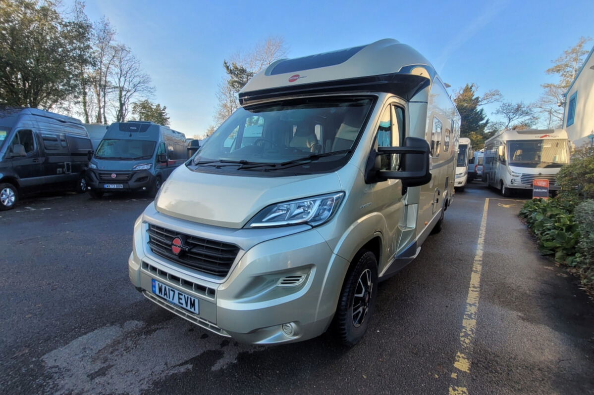 29492AE 06 Burstner IxeoIT728G WA17EVM