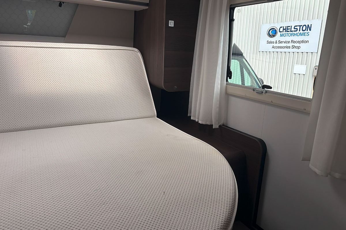 22D983A 18 2021 Adria Coral Supreme 670 DC 
