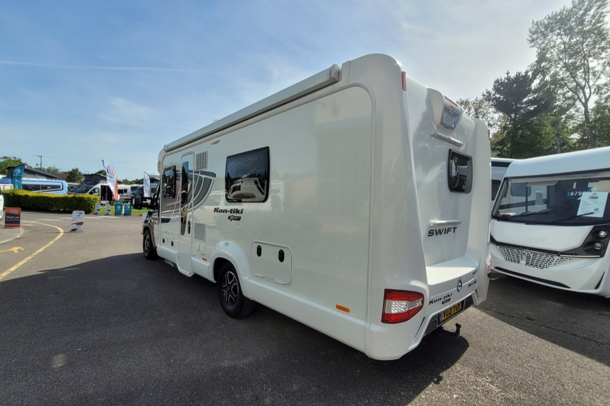 781F72 04 Swift KontikiSport584 VU21YGH