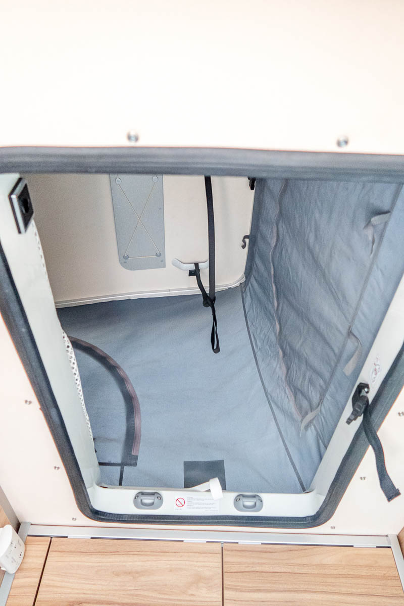 6DC2B2 27 2021 Hymer GrandCanyonS FT21EDF