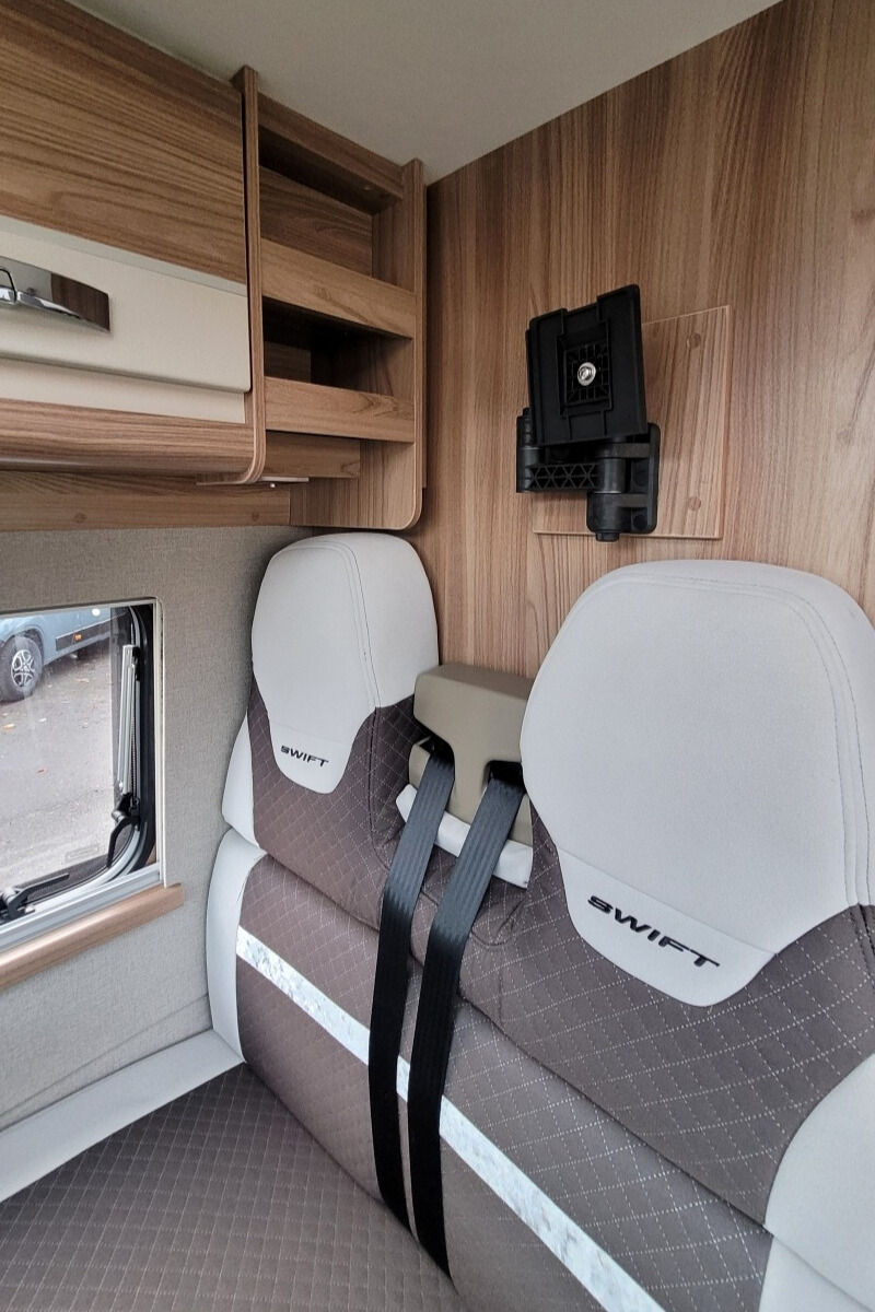 76C31A 15 Swift Select164 WJ23XSX