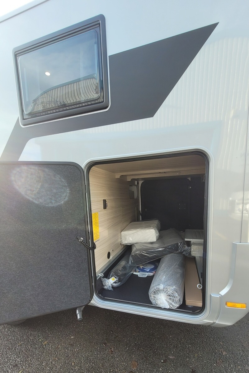 769CD2 08 Adria CompactSupremeDL SMC15818