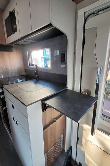 2BA1112 19 Autotrail Imala736G SMC21447