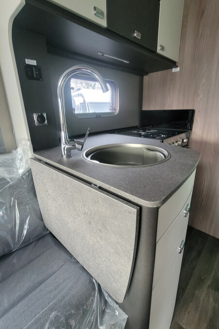 75D3DA 18 Swift Voyager540 RDSC43666