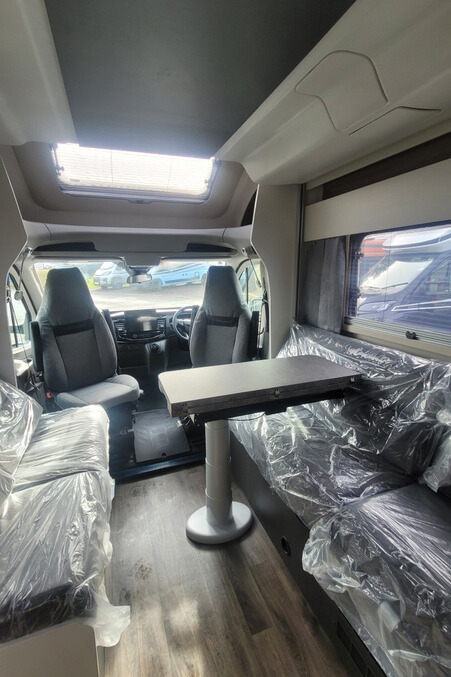 75D3DA 10 Swift Voyager540 RDSC43666