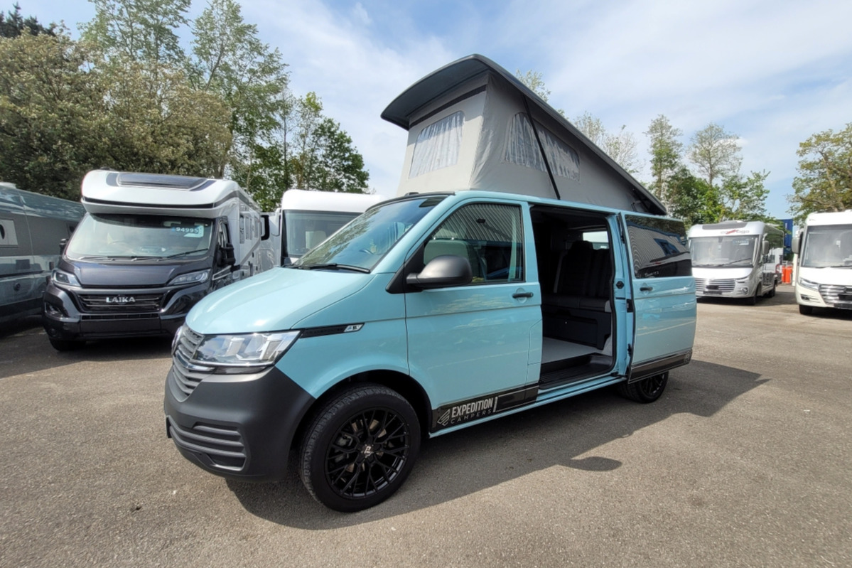781222 06 Volkswagen ExpeditionCamper CK72NGJ