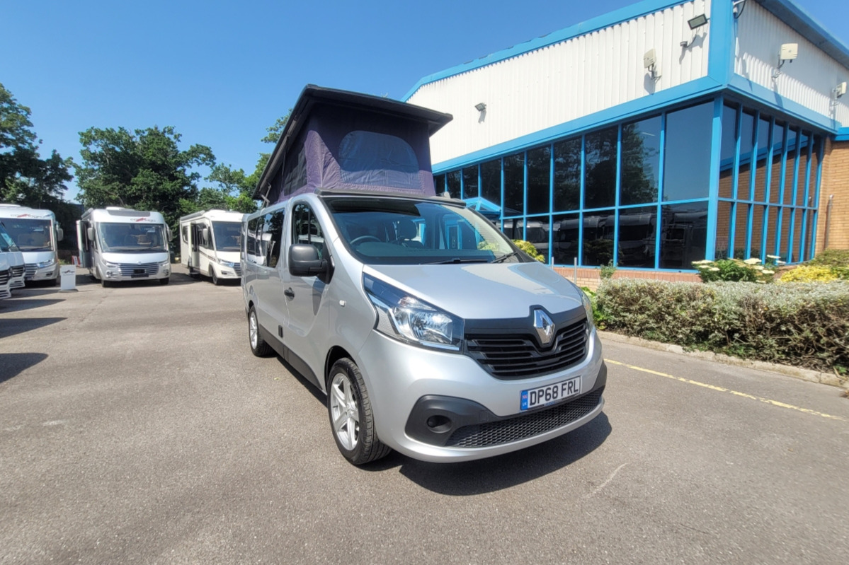 7795C6 01 Sussex Campervans DP68FRL