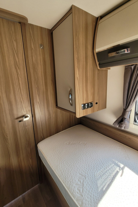 77E9E2 21 Swift KontikiSport574 DX70CPV