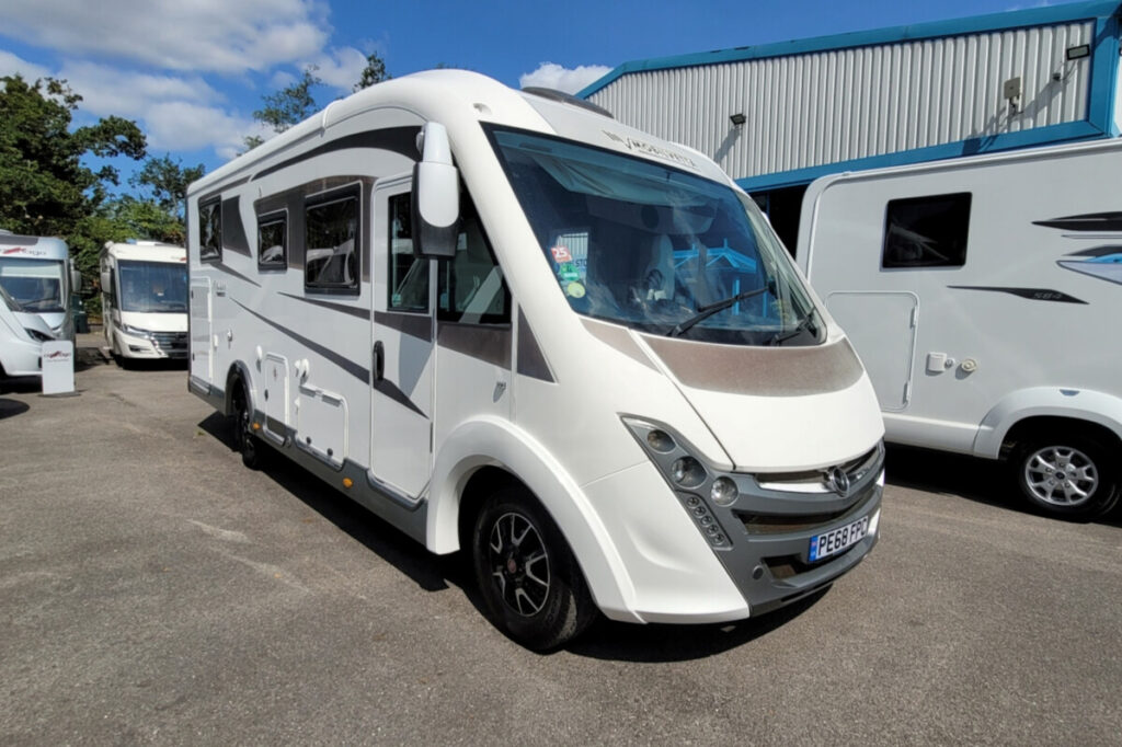 75B142_01-Mobilvetta-KYacht85-PE68FPC.jpg