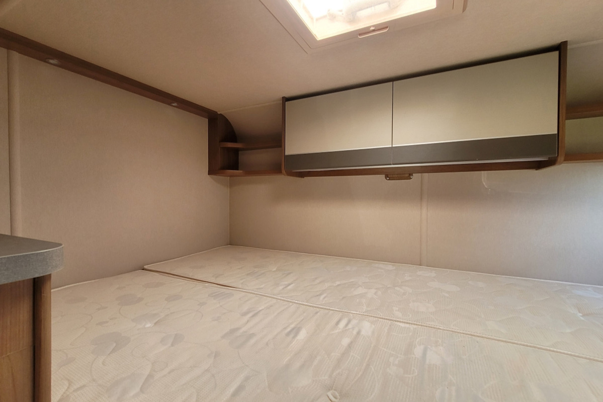 2C3988A 23 Autotrail TributeT736G WJ19TXN