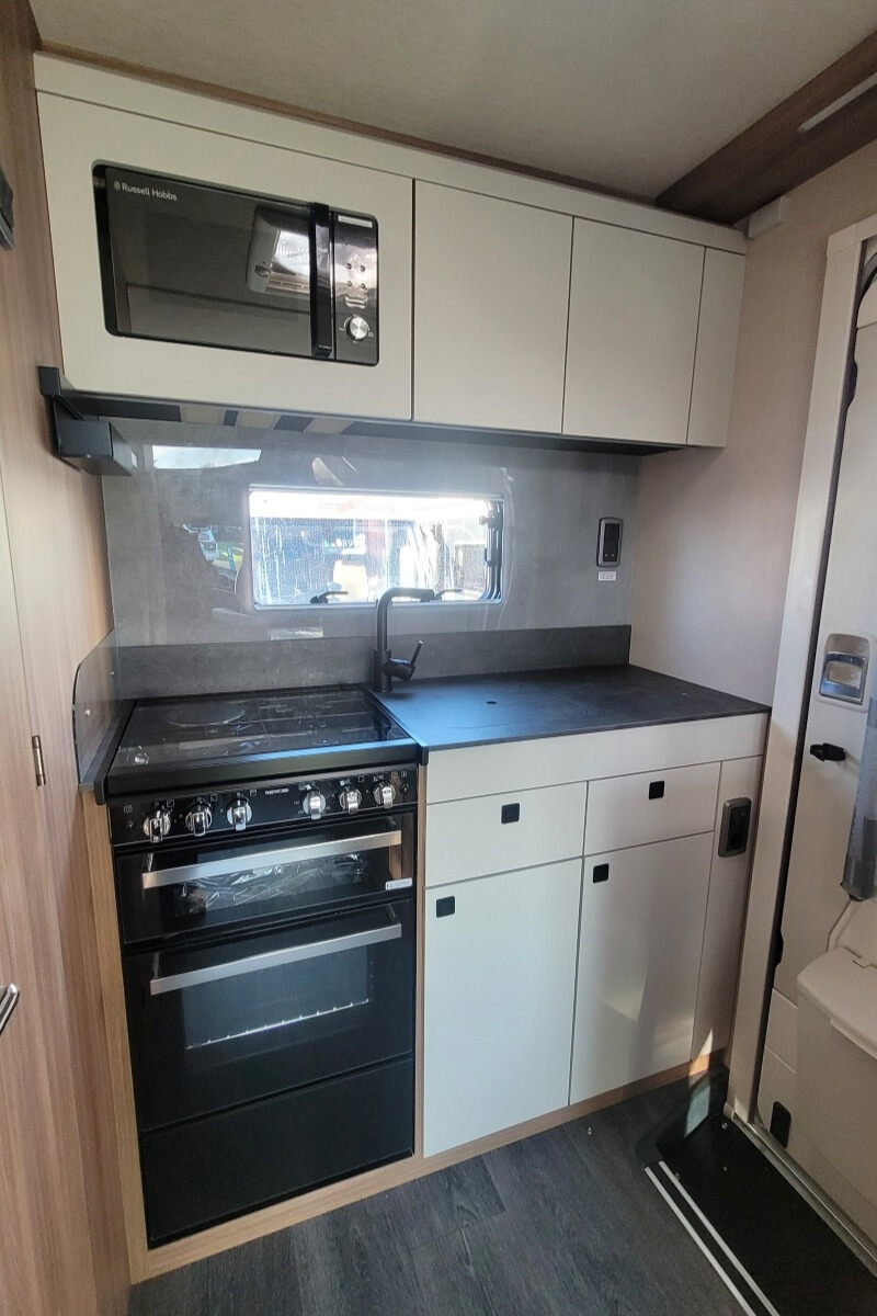 24256F2 19 Autotrail Imala615 SMB90537