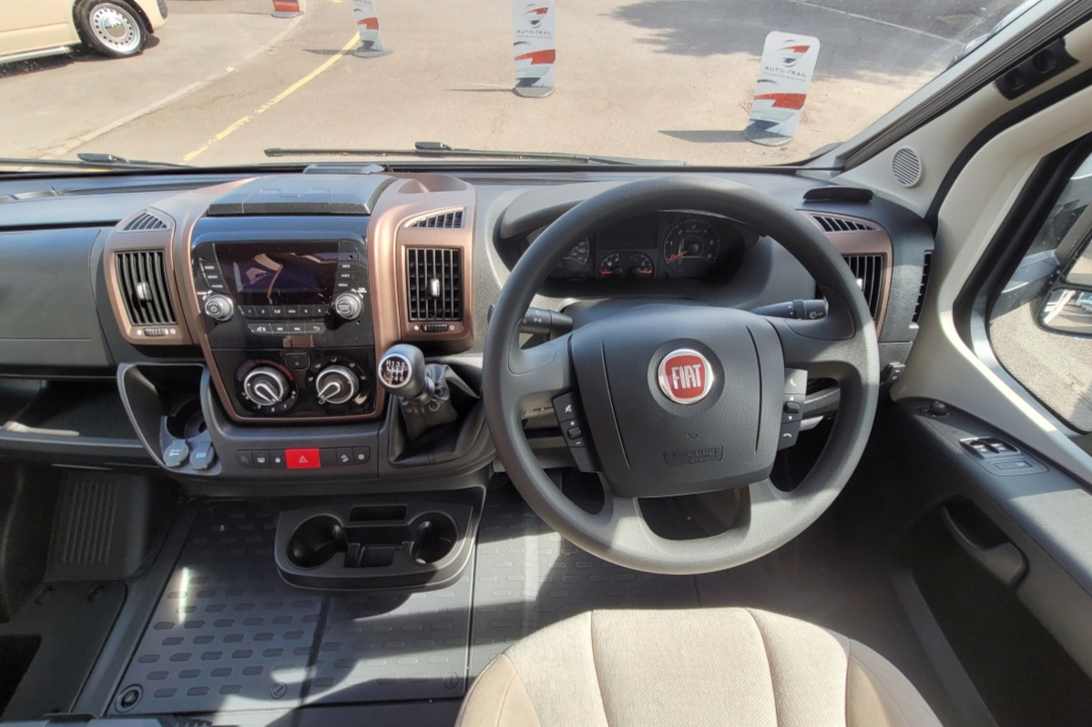 781F72 07 Swift KontikiSport584 VU21YGH