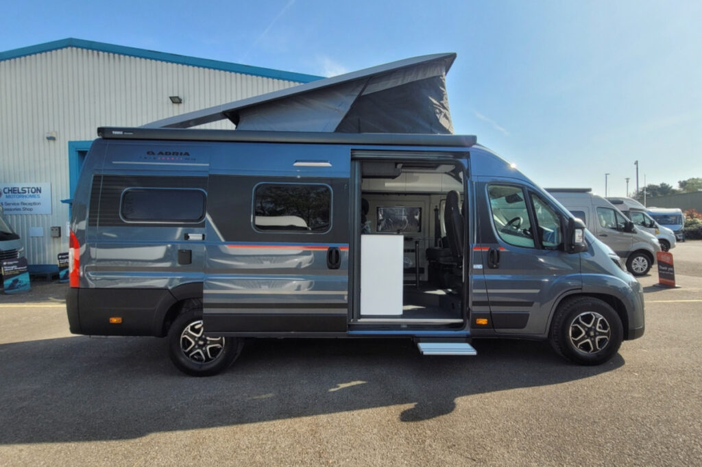 76B33A 03 Adria TwinSports640SLB TMC32893