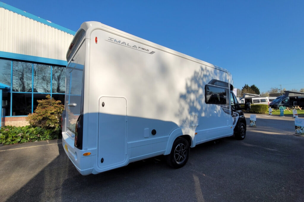 2BA1112 02 Autotrail Imala736G SMC21447